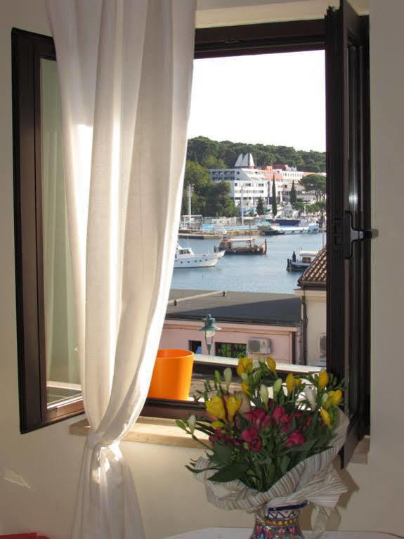 Guest House Pina Rovinj Buitenkant foto